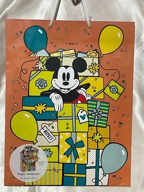 Disney’s Mickey Mouse & Friends / Interactive 3D Effect Magic Moments Gift Tote